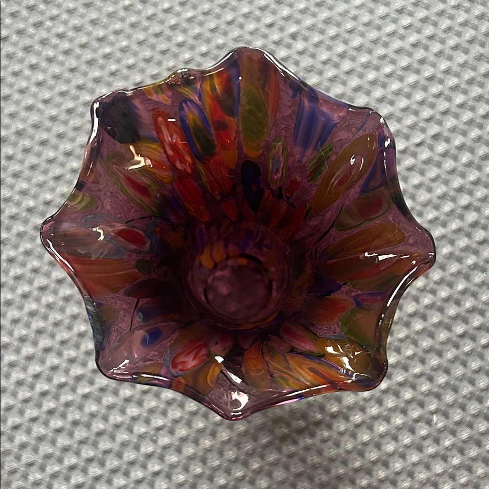 Murano Glass Millefiori 6 inch tall art trumpet ruffled rim for a 1.5" fitter. - Picture 2 of 5